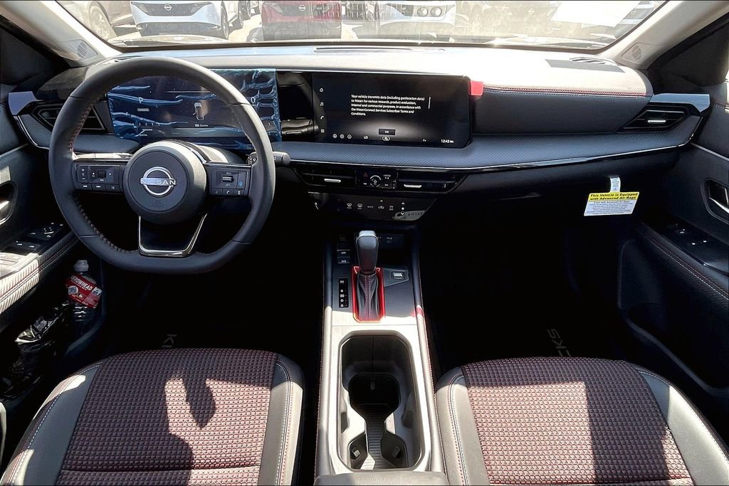 New 2026 Nissan Kicks SR image 2