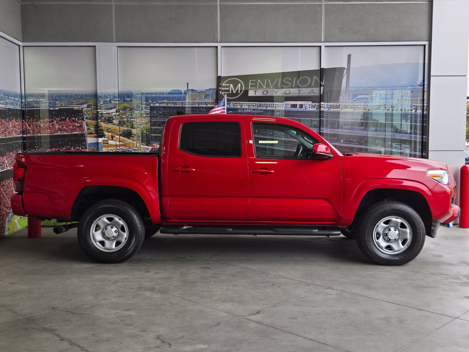 Certified 2022 Toyota Tacoma SR AWD/4WD image 4