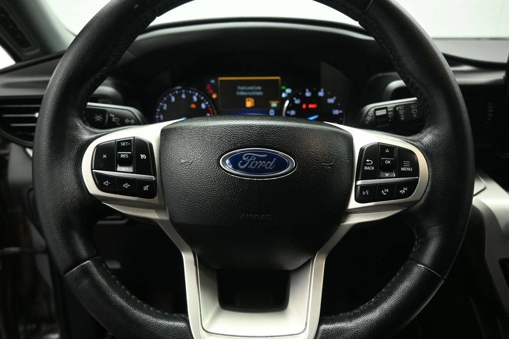 Certified 2022 Ford Explorer XLT RWD image 13