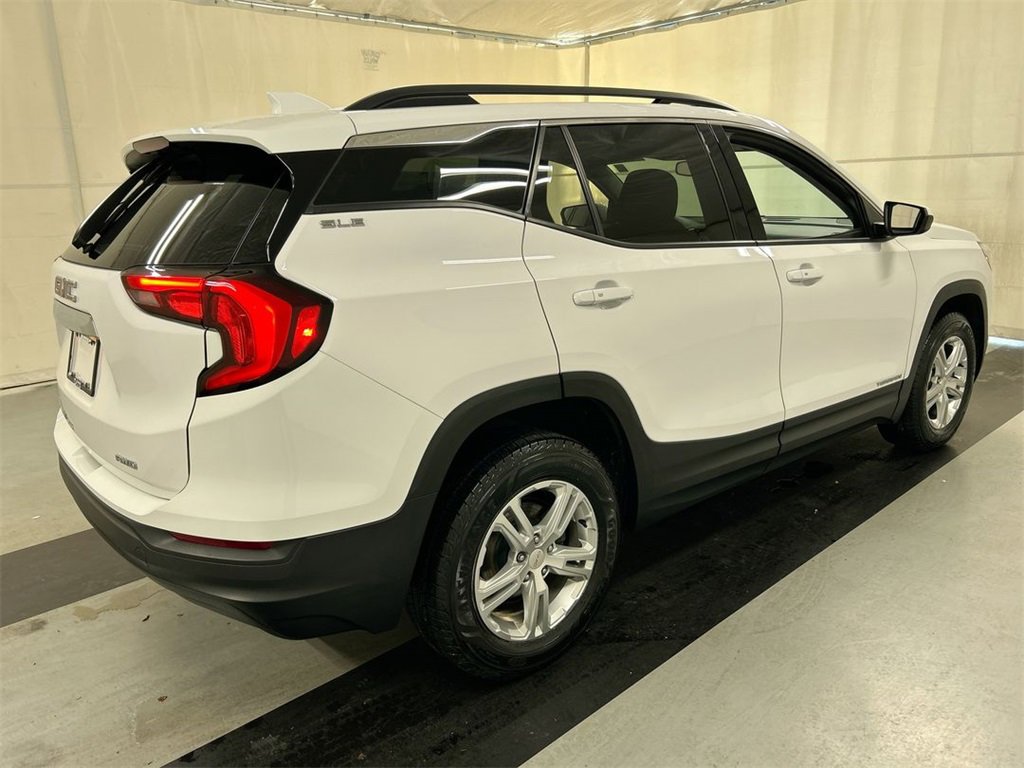 Used 2018 GMC Terrain SLE w/ Driver Convenience Package image 2