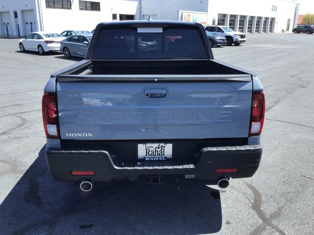 New 2026 Honda Ridgeline Black Edition image 4