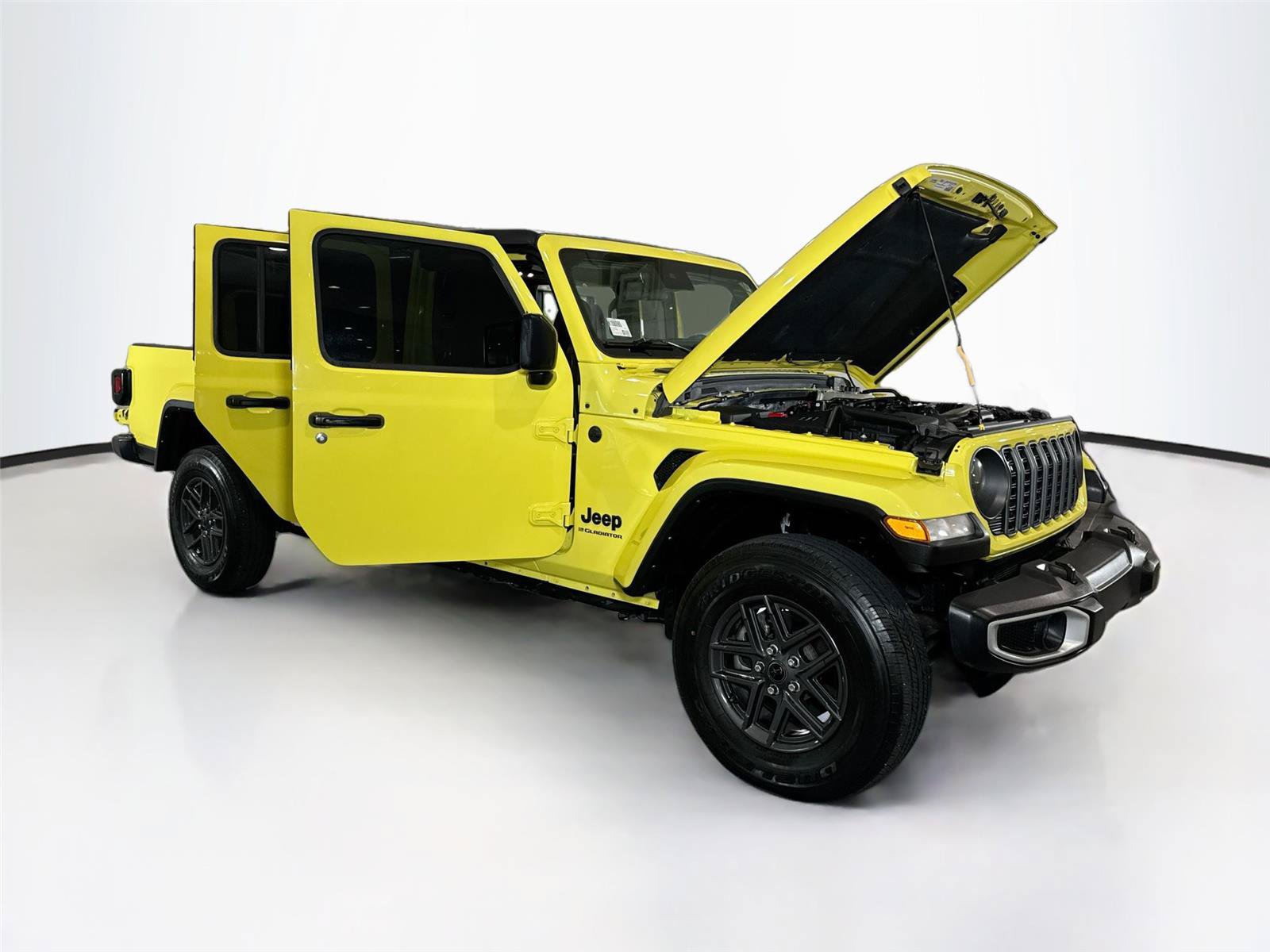 Used 2024 Jeep Gladiator Sport AWD/4WD image 38