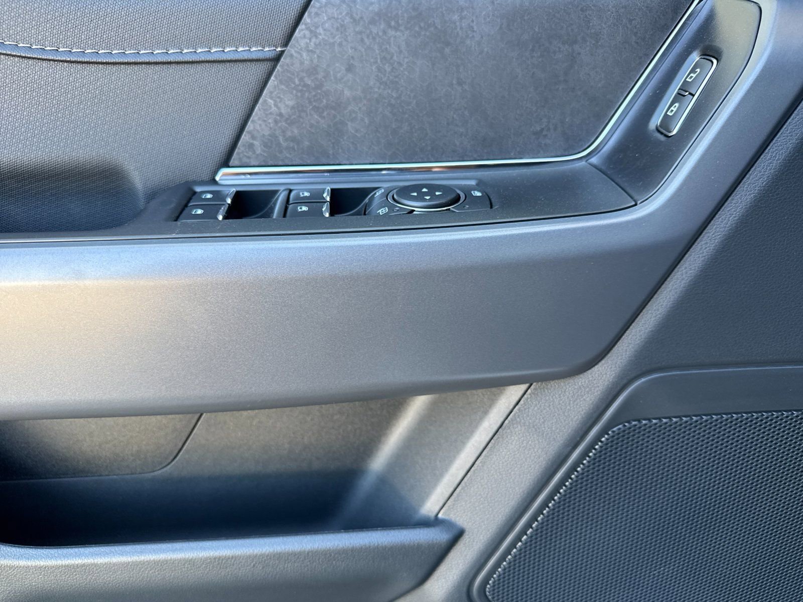 New 2025 Ford F150 XLT w/ Equipment Group 302A MID image 10