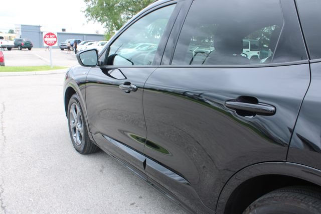 Used 2024 Ford Escape ST-Line w/ Tech Pack #1 AWD/4WD image 45