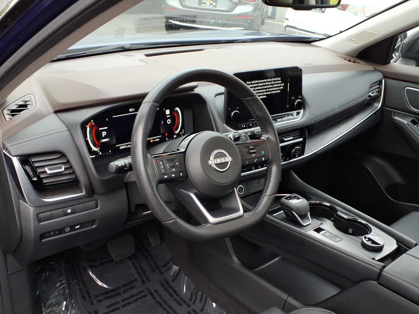 Used 2023 Nissan Rogue Platinum AWD/4WD image 5