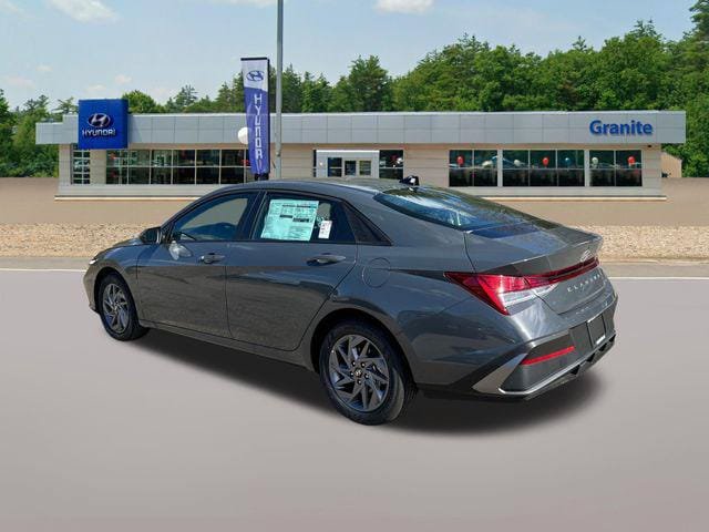 New 2026 Hyundai Elantra Hybrid FWD image 7