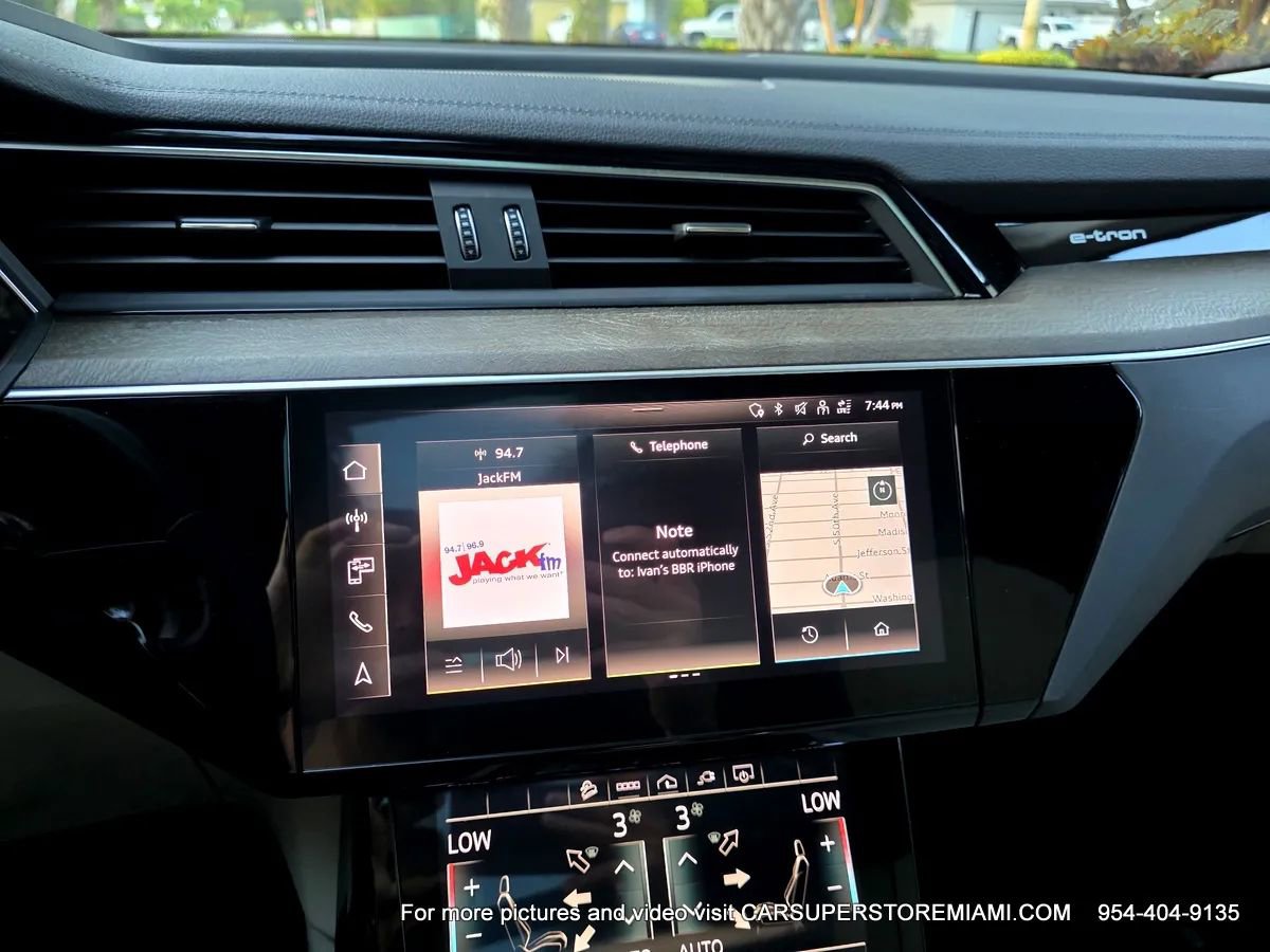 Used 2021 Audi e-tron Premium w/ Convenience Plus Package image 58