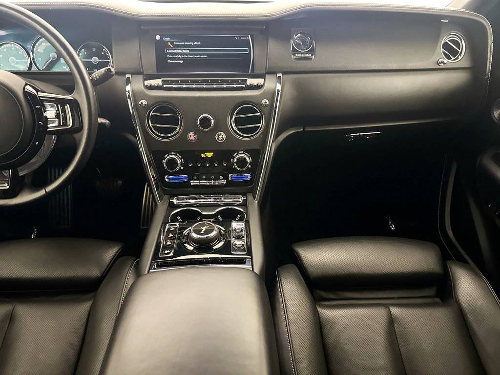 Used 2022 Rolls-Royce Cullinan AWD/4WD image 25