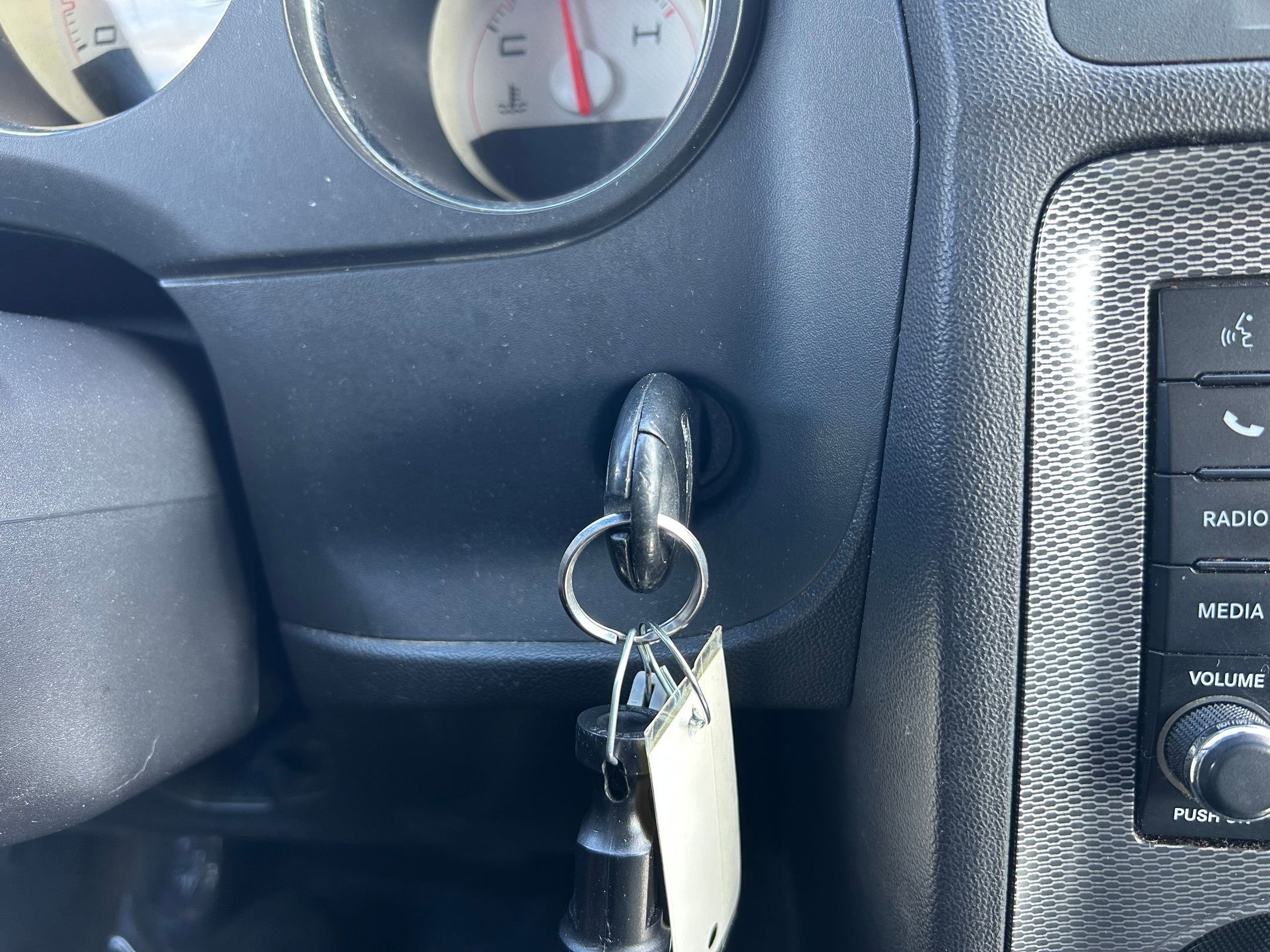 Used 2011 Dodge Challenger R/T image 17