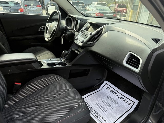 Used 2017 Chevrolet Equinox LT w/ Convenience Package FWD image 34