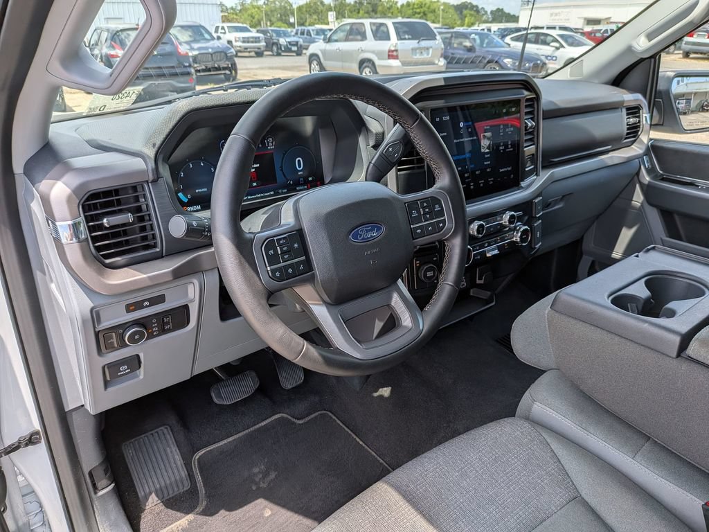 Used 2025 Ford F150 XLT w/ Equipment Group 301A Standard AWD/4WD image 32
