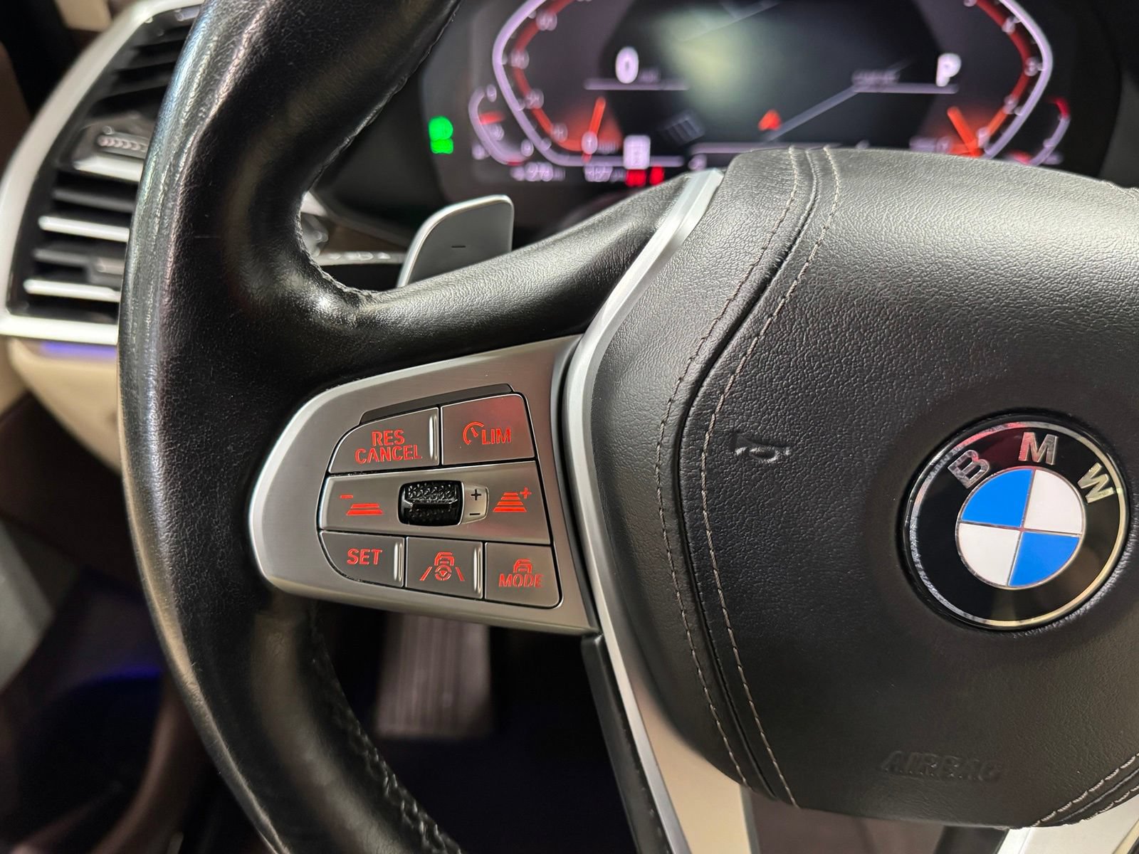 Used 2019 BMW X7 xDrive50i w/ Dynamic Handling Package AWD/4WD image 21