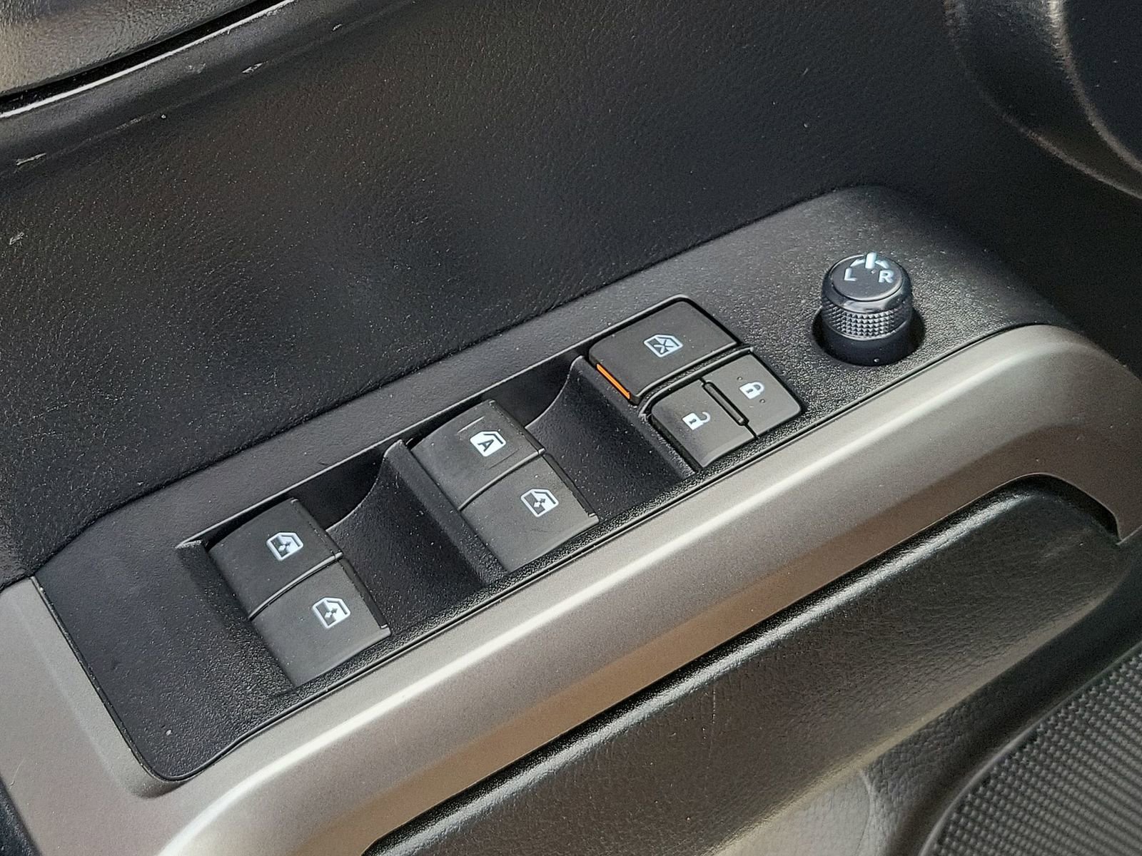 Used 2021 Toyota Tacoma SR5 w/ Technology Package image 23
