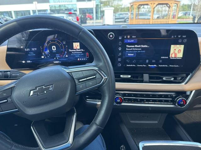 Used 2025 Chevrolet Equinox ACTIV w/ Safety and Technology Package image 11