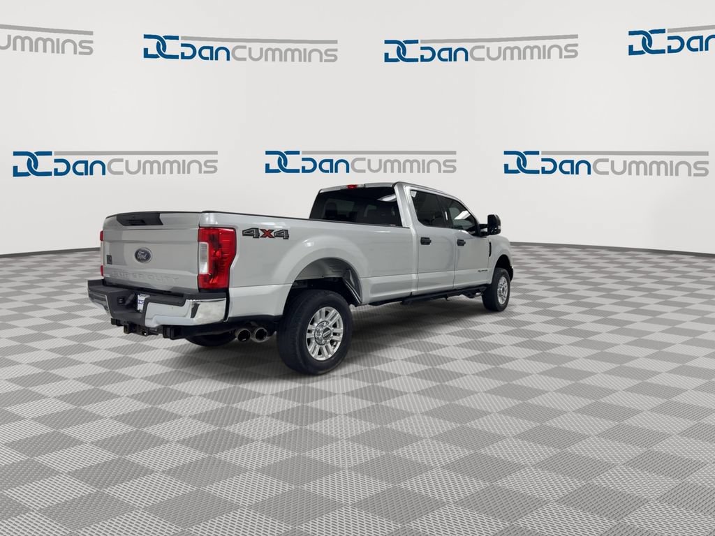 Used 2017 Ford F250 XLT AWD/4WD image 8