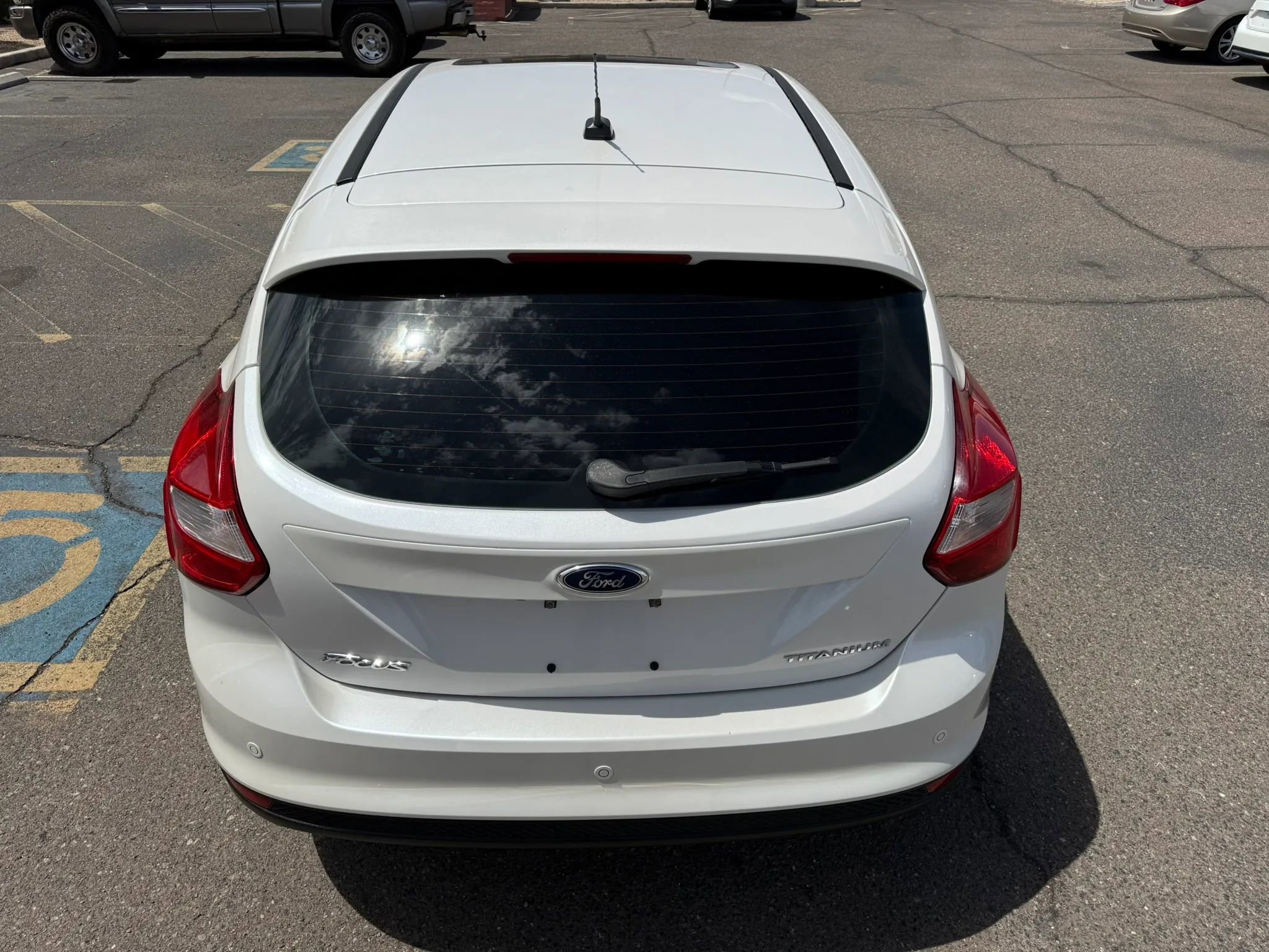 Used 2012 Ford Focus Titanium image 38