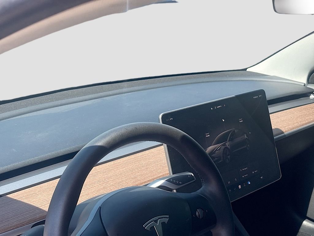 Used 2023 Tesla Model 3 Standard Range RWD image 9