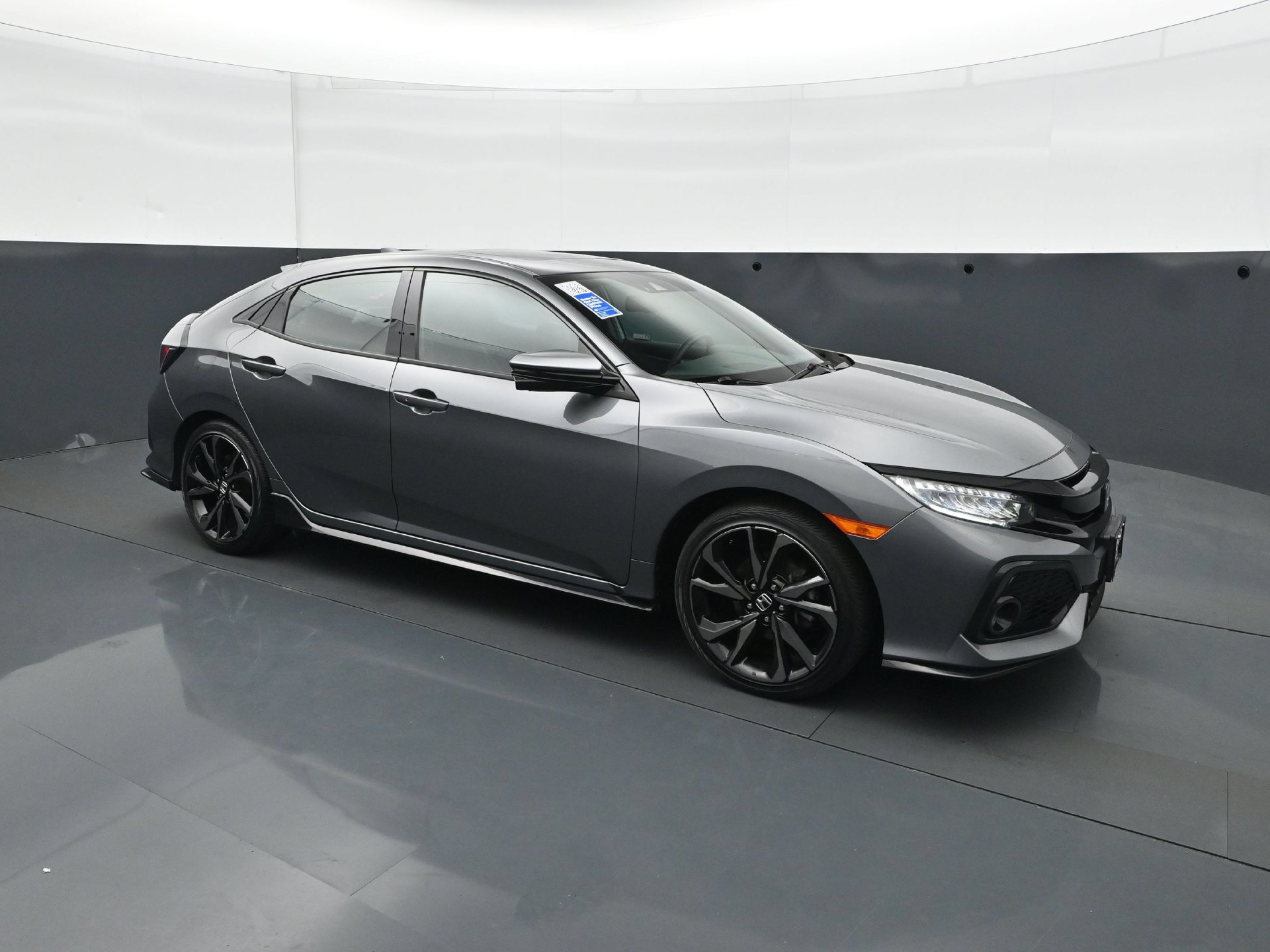 Used 2019 Honda Civic Sport Touring image 9