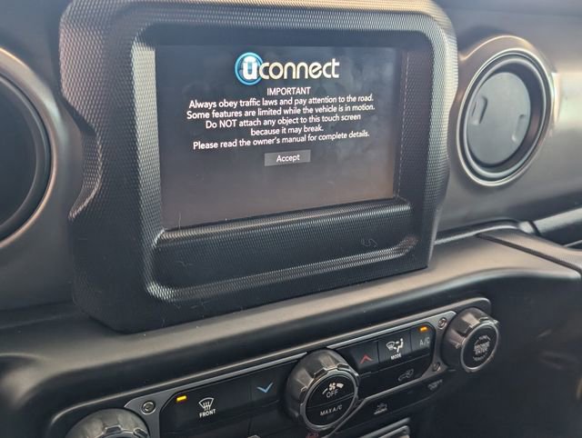 Used 2022 Jeep Wrangler Unlimited Sport image 17
