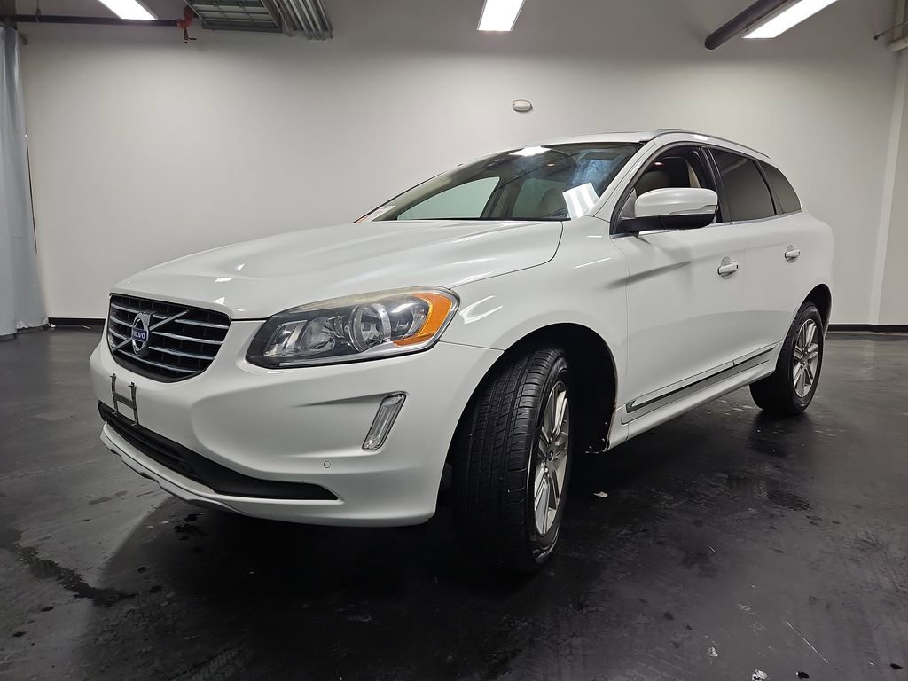 Used 2016 Volvo XC60 T6 image 5