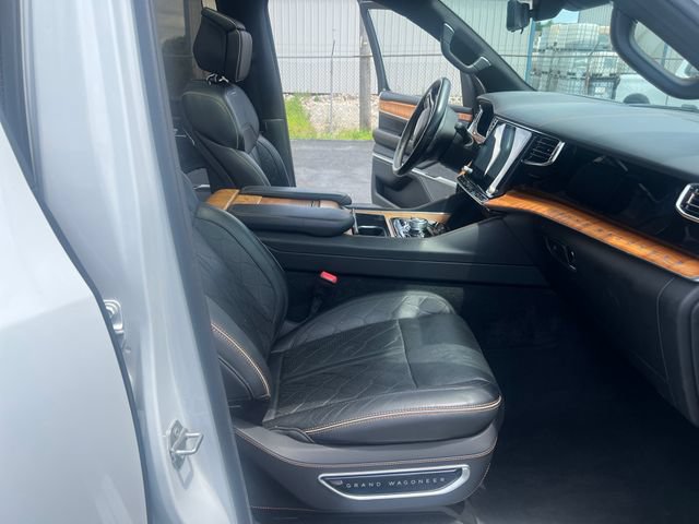 Used 2022 Jeep Grand Wagoneer Series III AWD/4WD image 31