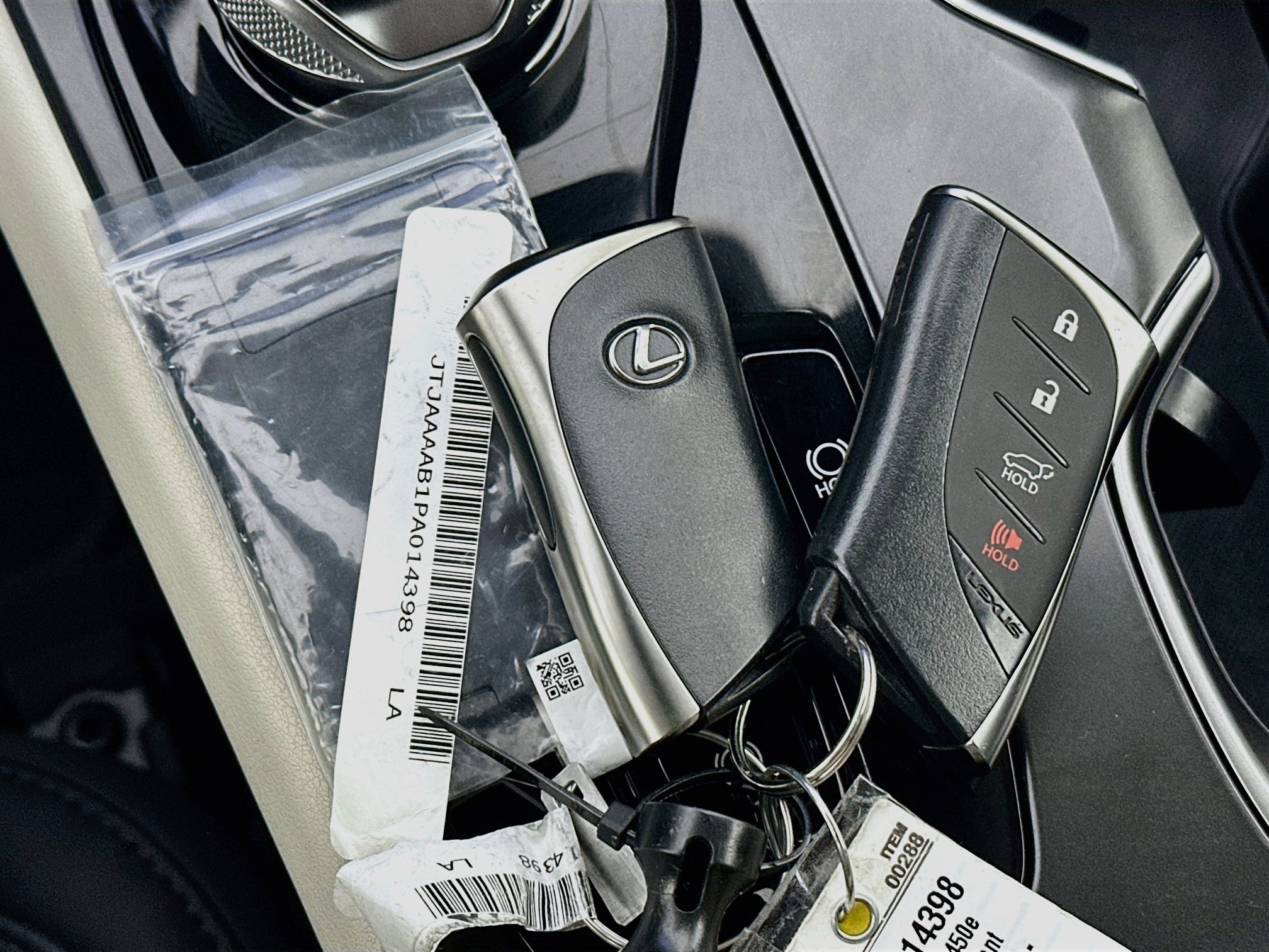 Used 2023 Lexus RZ 450e Premium w/ Technology Package AWD/4WD image 25