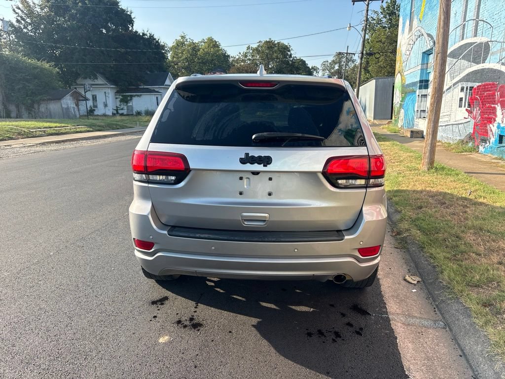 Used 2021 Jeep Grand Cherokee Laredo X RWD image 5