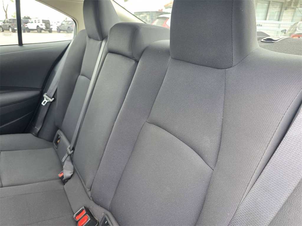 Used 2022 Toyota Corolla LE image 16