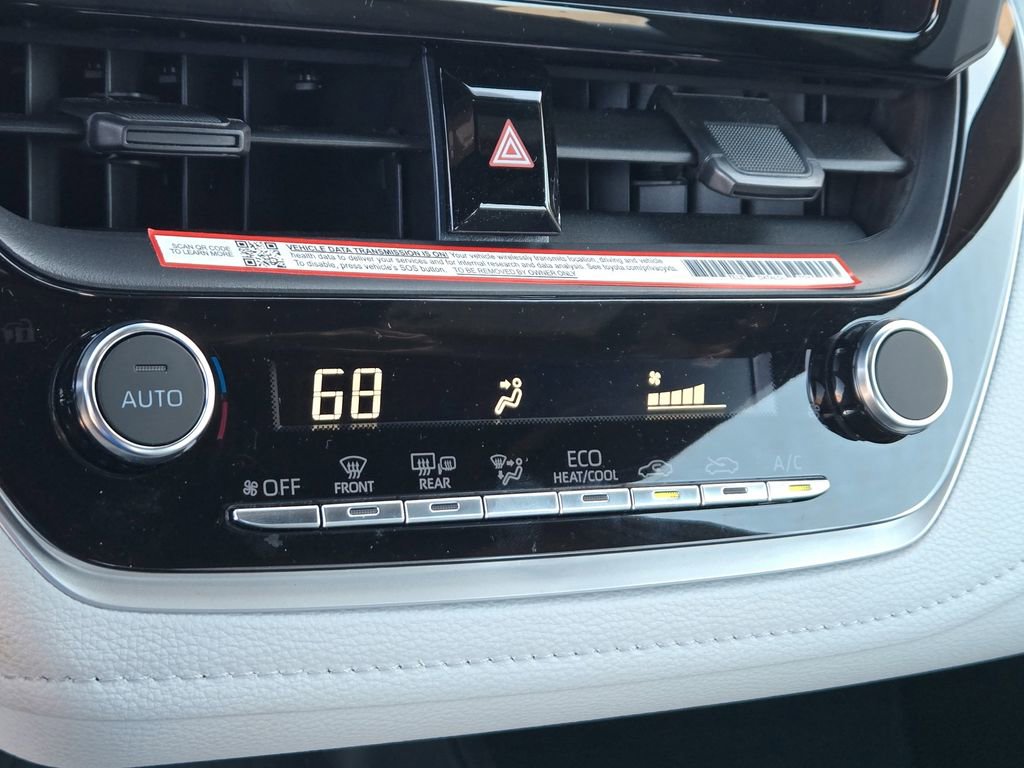 Certified 2025 Toyota Corolla SE image 19