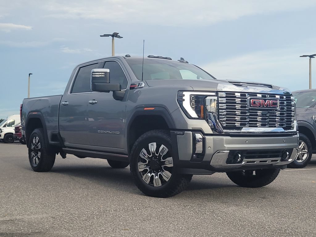 Used 2026 GMC Sierra 2500 Denali w/ Denali Reserve Package AWD/4WD image 1