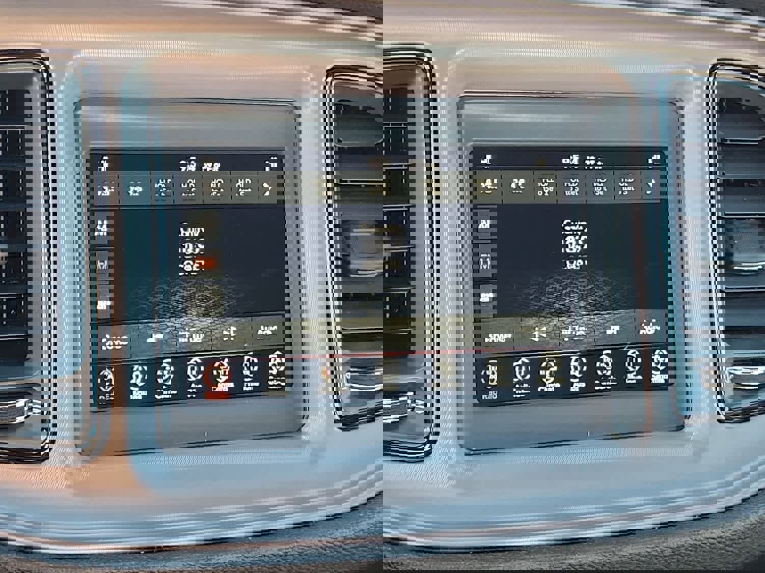 Used 2023 Dodge Challenger SXT w/ Blacktop Package image 12