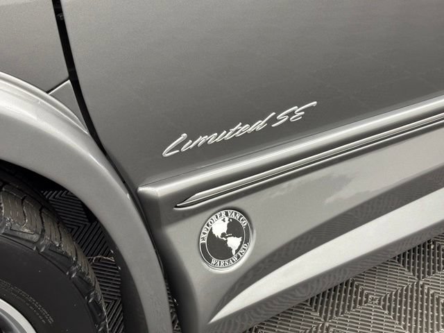 Used 2021 Chevrolet Express 2500 LS w/ Enhanced Convenience Package RWD image 52