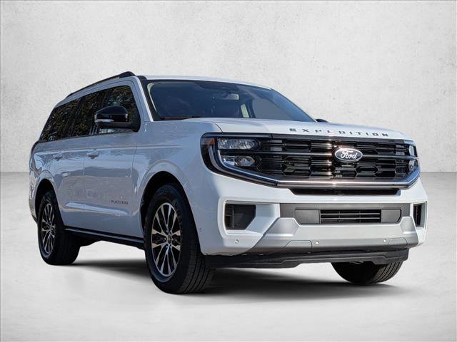 Used 2025 Ford Expedition Platinum AWD/4WD image 3
