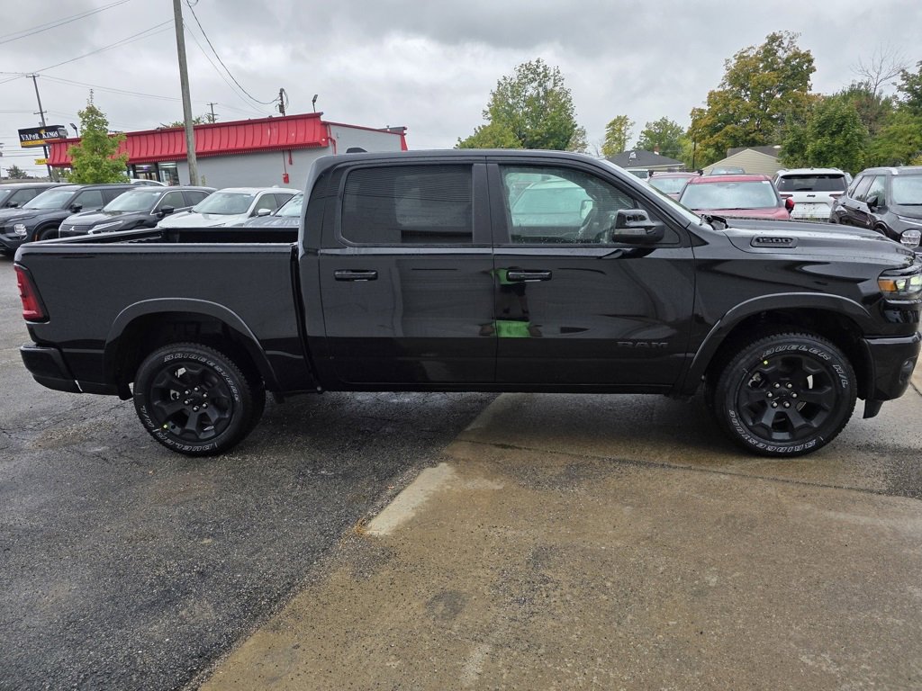 New 2026 RAM 1500 4x4 Crew Cab image 4