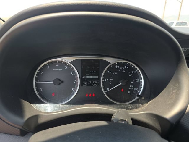 Used 2024 Nissan Kicks S FWD image 8