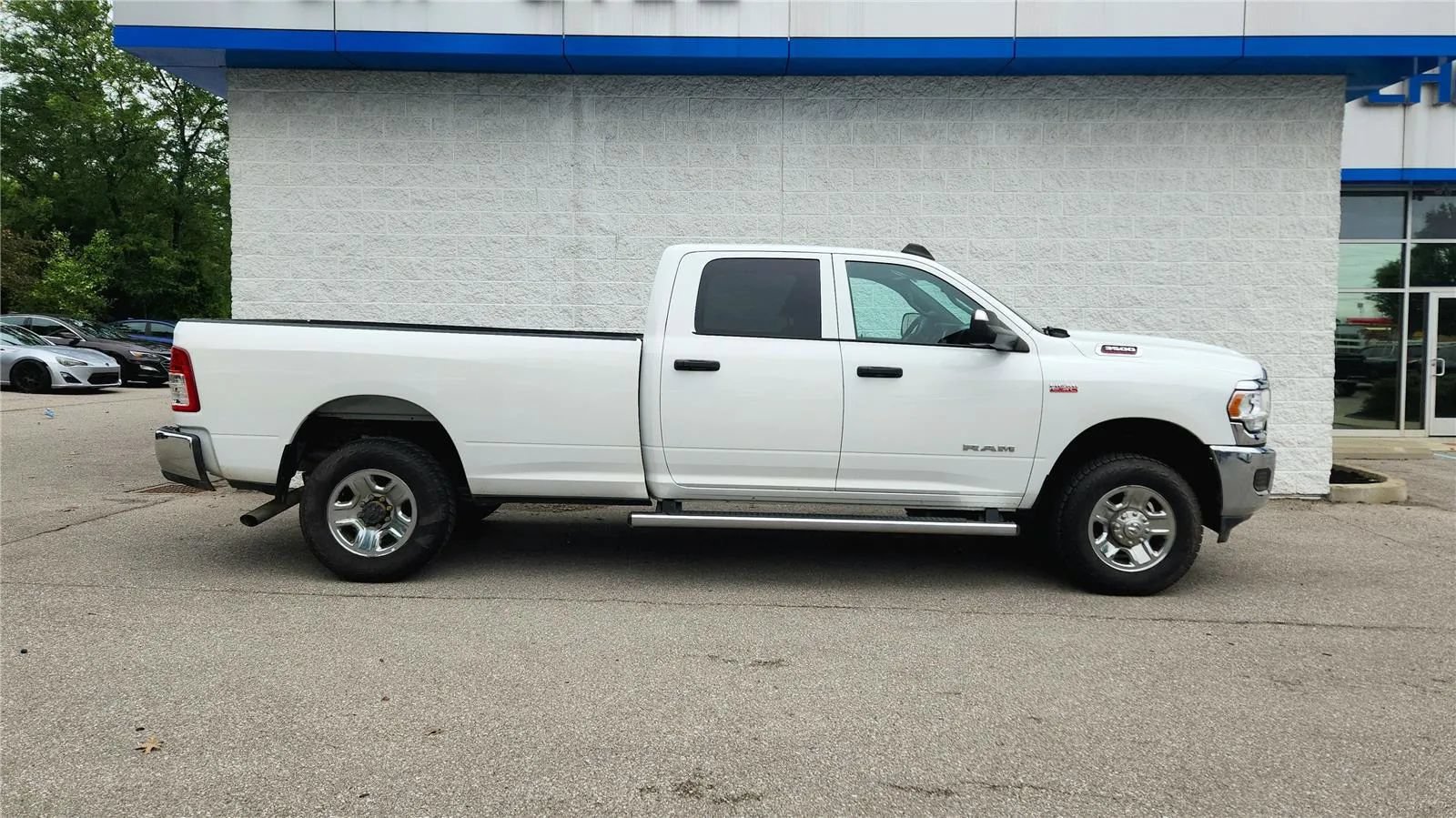 Used 2021 RAM 3500 Tradesman w/ Chrome Appearance Group AWD/4WD image 8