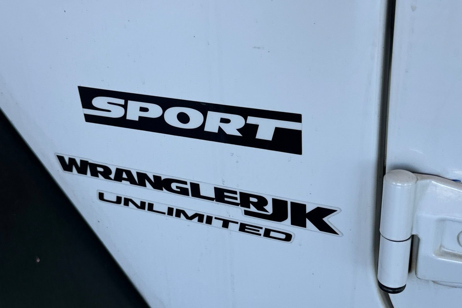 Used 2018 Jeep Wrangler Unlimited Sport S AWD/4WD image 25