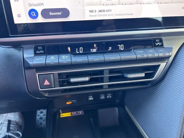 Used 2025 Toyota Camry SE w/ Multimedia Upgrade Package FWD image 16