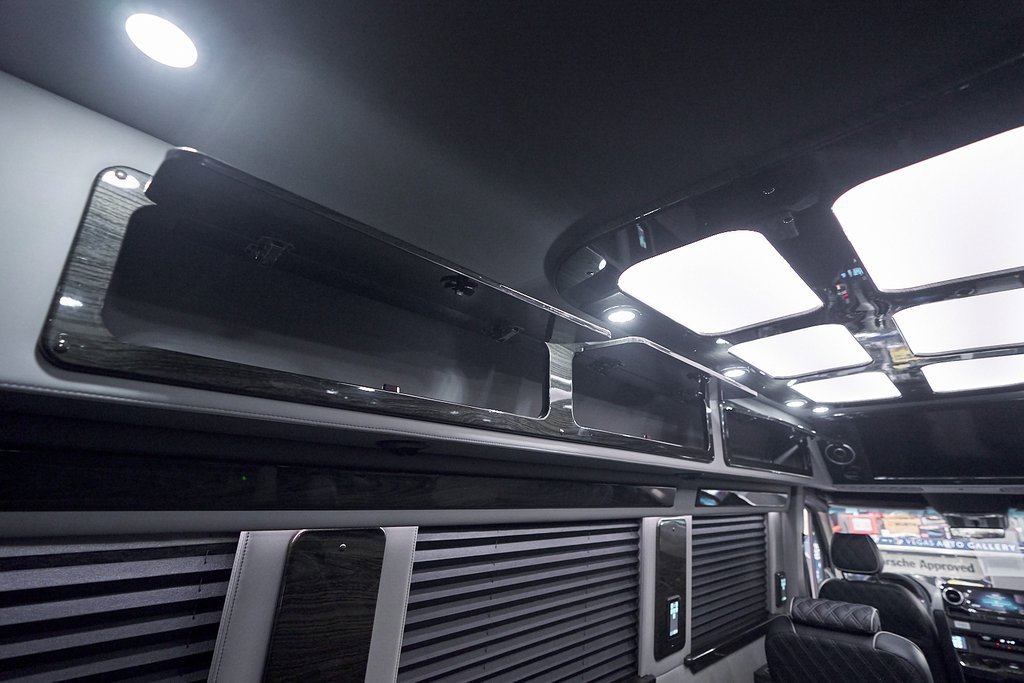 Used 2024 Mercedes-Benz Sprinter 3500 w/ Parking Package image 89