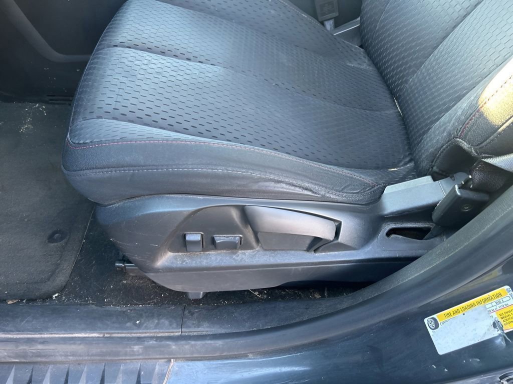 Used 2013 Chevrolet Equinox LS image 21