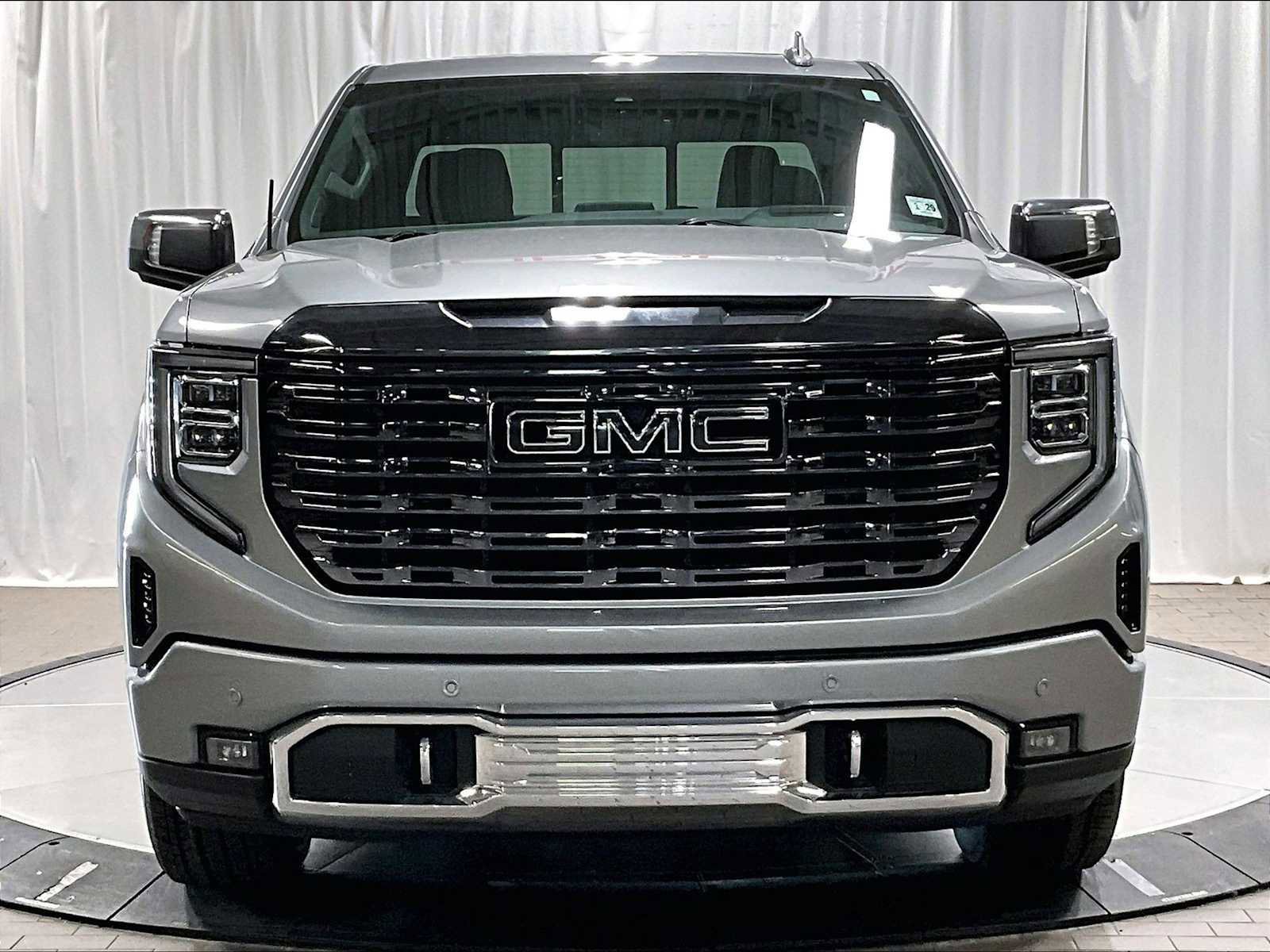 Used 2024 GMC Sierra 1500 Denali Ultimate AWD/4WD image 12