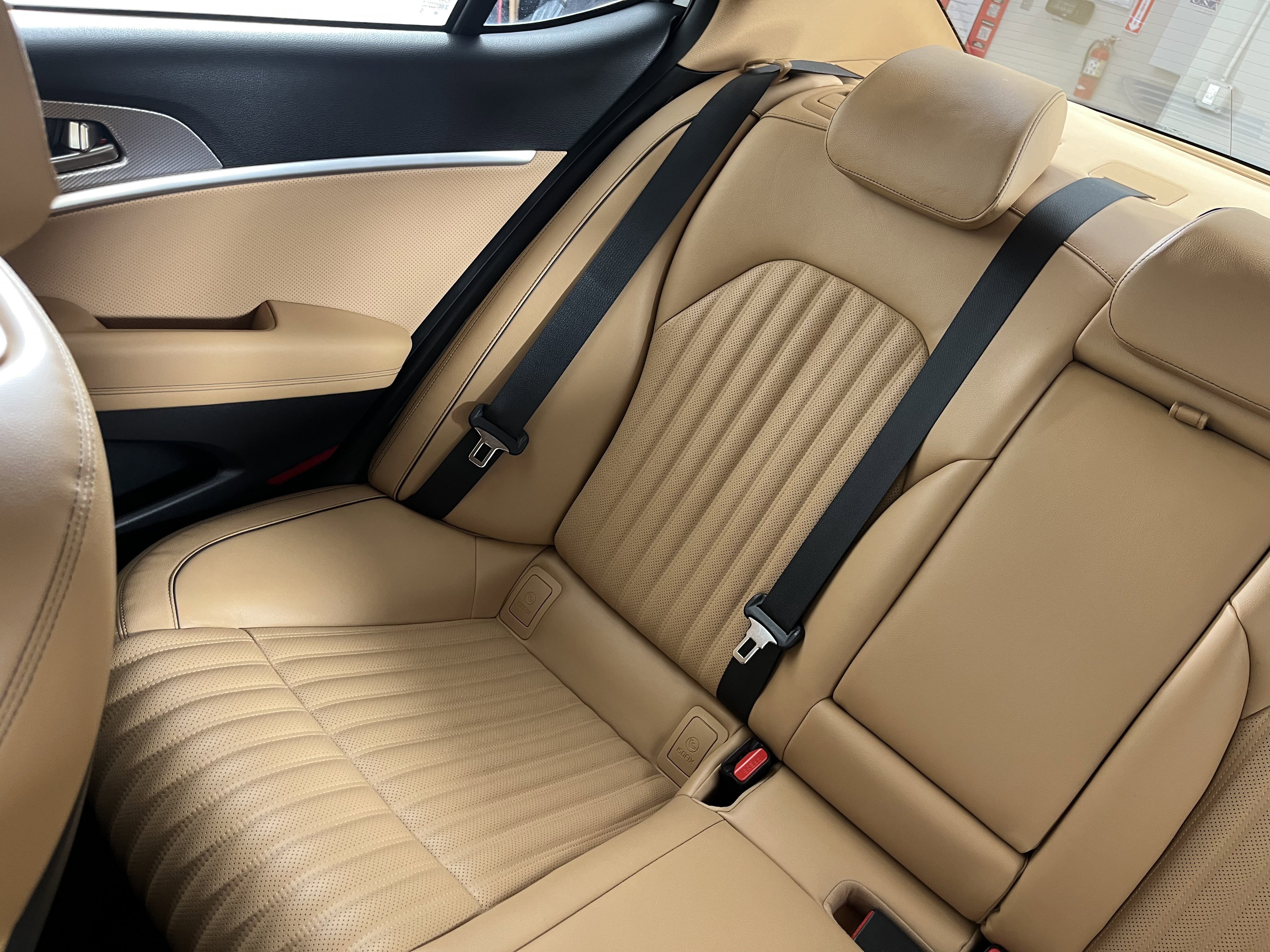 Used 2022 Genesis G70 3.3T image 21