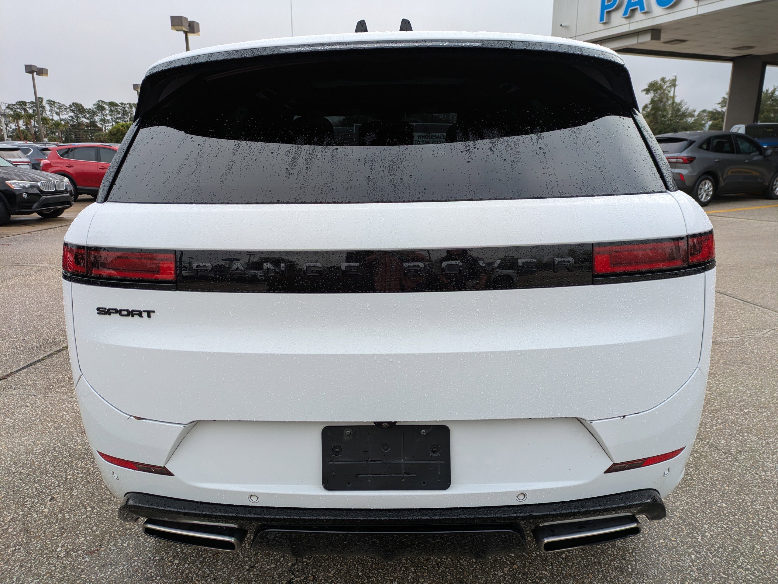 Used 2024 Land Rover Range Rover Sport Dynamic SE image 5