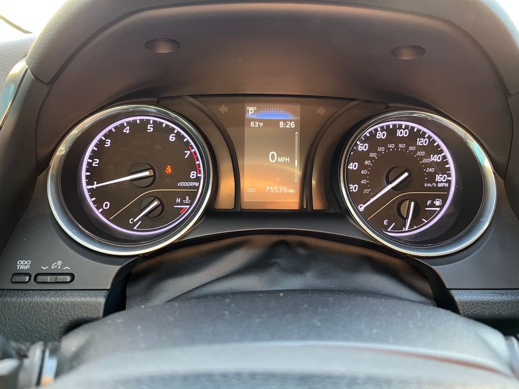 Used 2020 Toyota Camry SE image 8