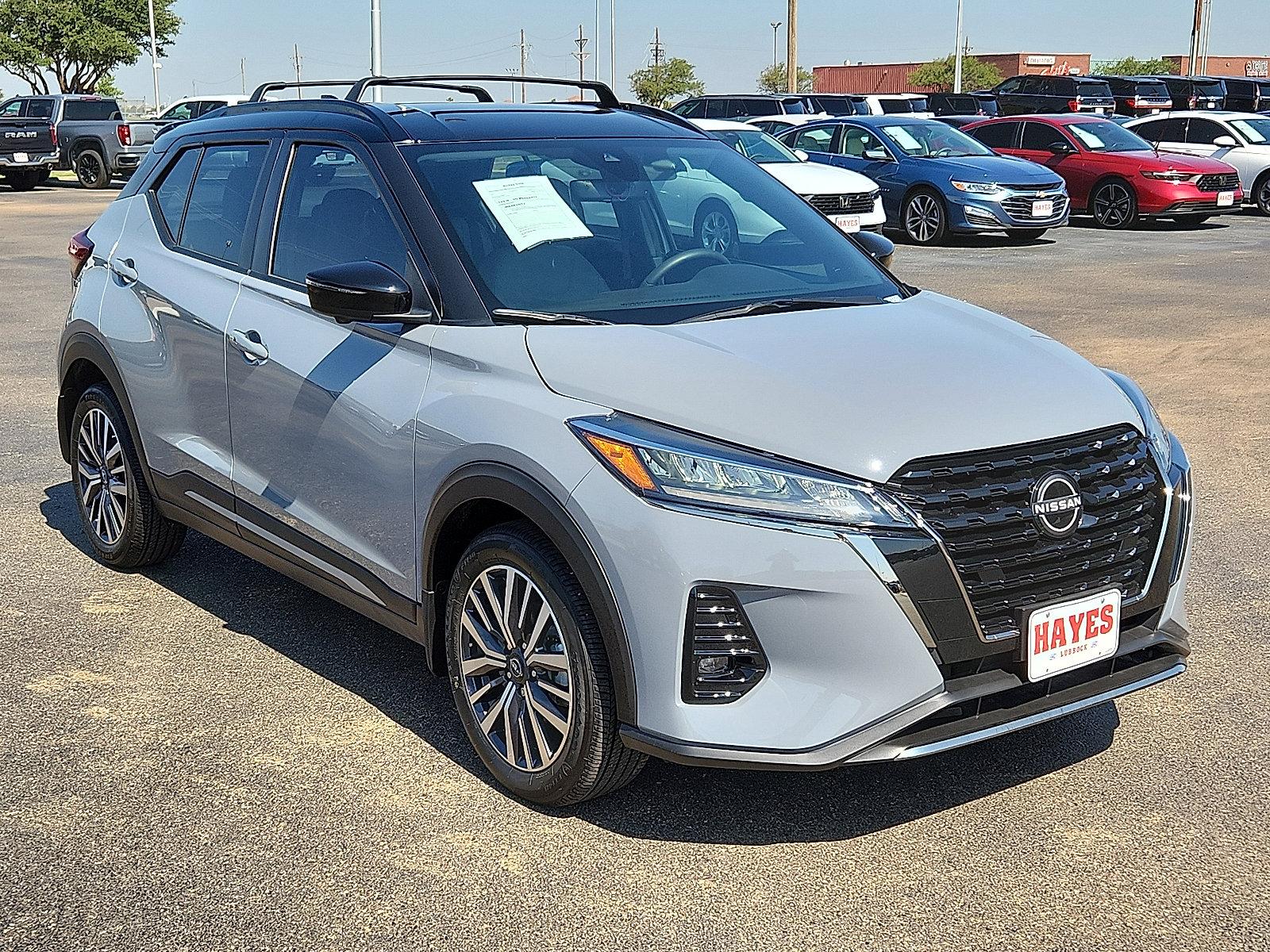 Used 2024 Nissan Kicks SR w/ SR Premium Package image 5