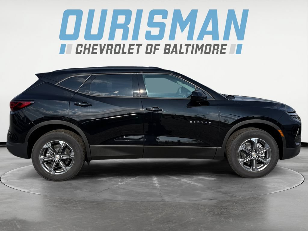 New 2026 Chevrolet Blazer LT w/ Convenience Package FWD image 7