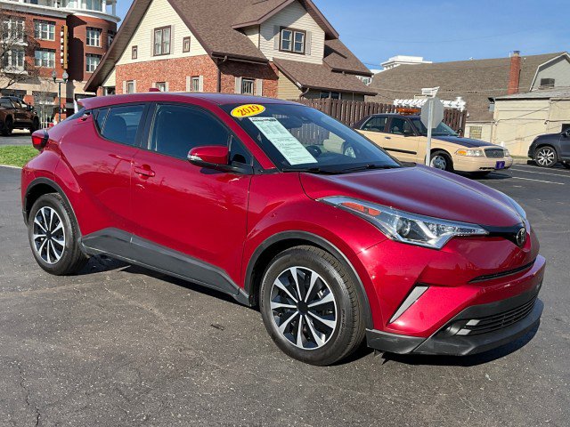 Used 2019 Toyota C-HR LE image 32