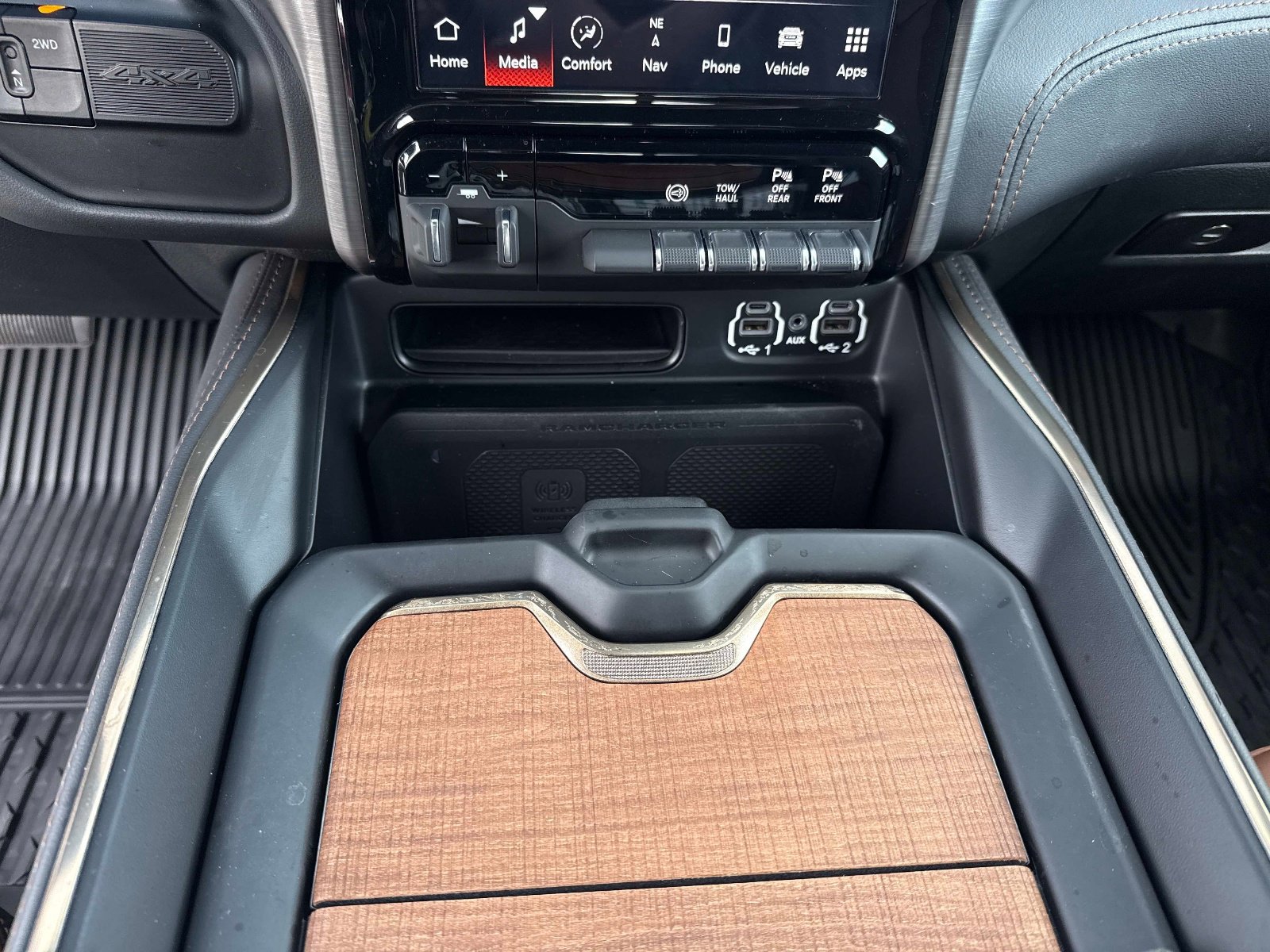 Certified 2024 RAM 2500 Limited image 25