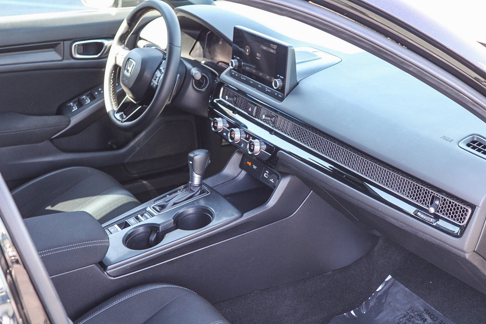 Certified 2024 Honda Civic Sport image 18