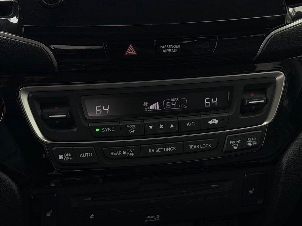 Used 2019 Honda Pilot Touring image 14